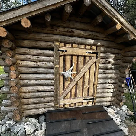 Lapland Log Retreat *